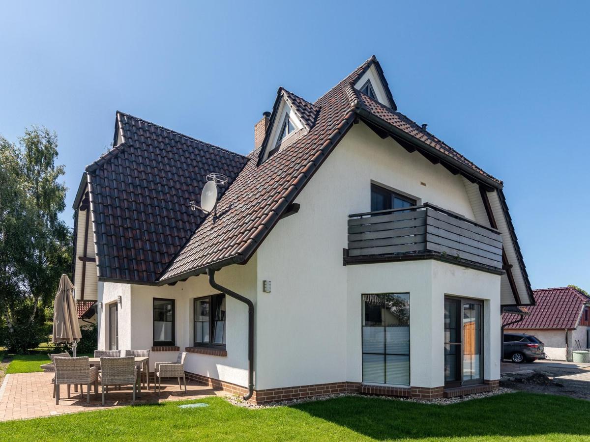 Ferienwohnungen Haus Am Strand Zingst Bagian luar foto