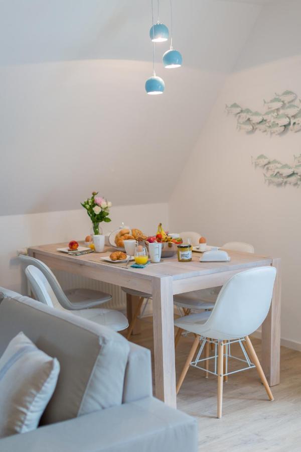 Ferienwohnungen Haus Am Strand Zingst Bagian luar foto