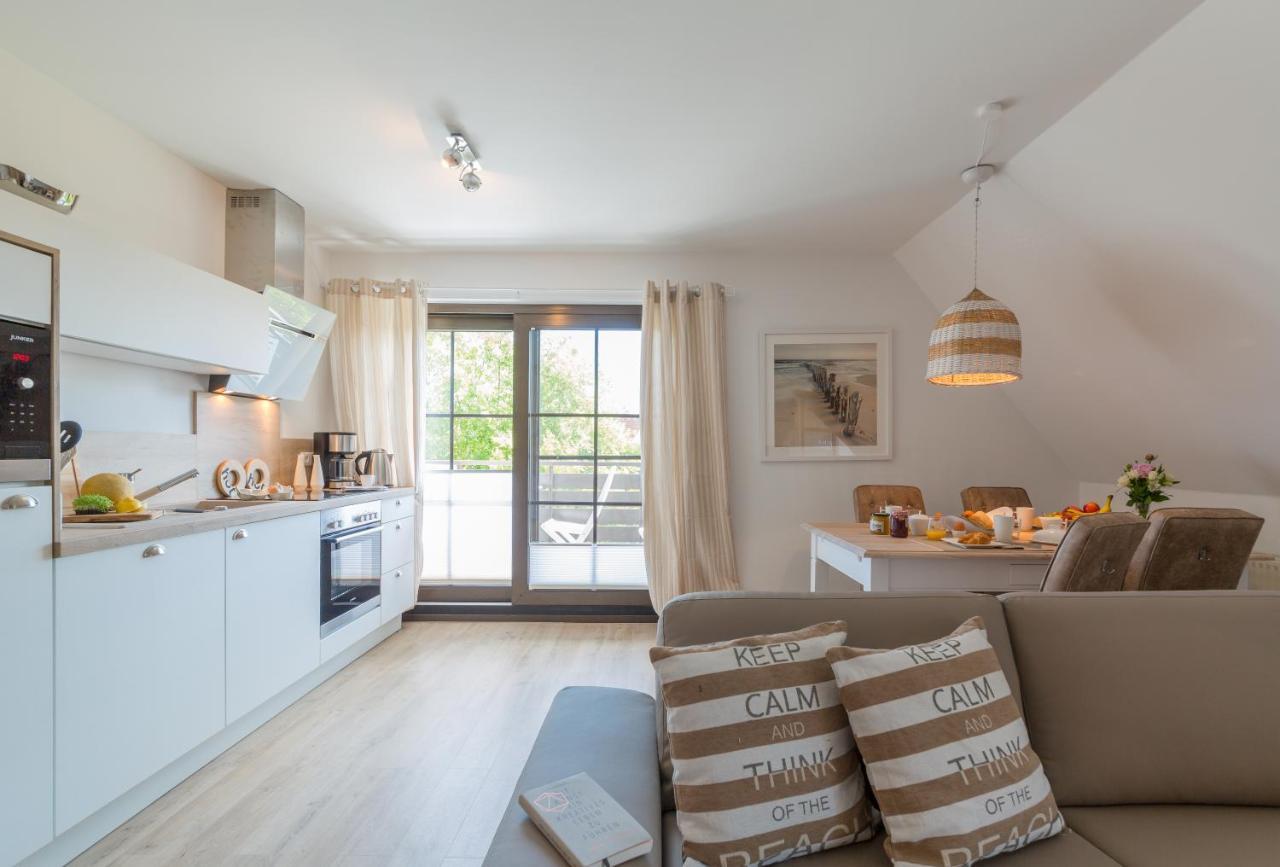 Ferienwohnungen Haus Am Strand Zingst Bagian luar foto