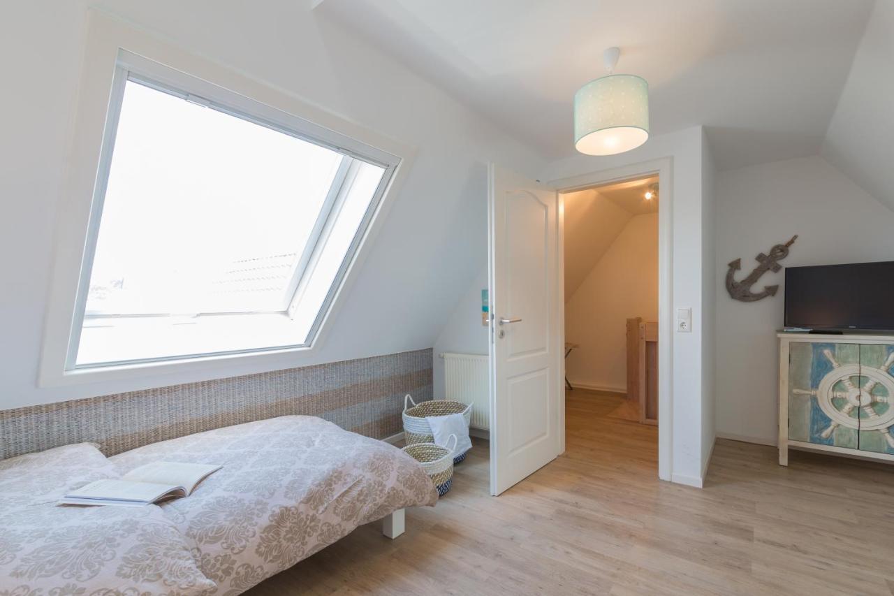 Ferienwohnungen Haus Am Strand Zingst Bagian luar foto