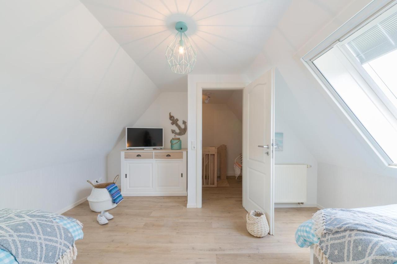 Ferienwohnungen Haus Am Strand Zingst Bagian luar foto