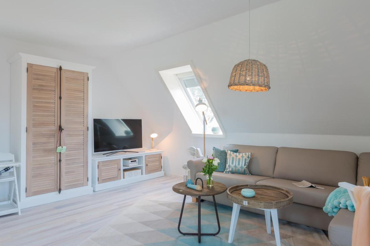 Ferienwohnungen Haus Am Strand Zingst Bagian luar foto