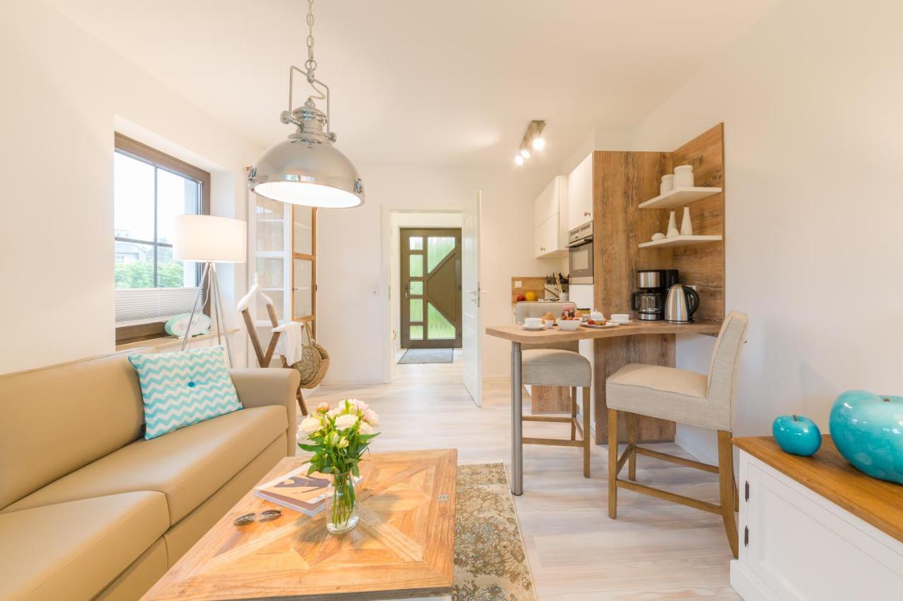 Ferienwohnungen Haus Am Strand Zingst Bagian luar foto