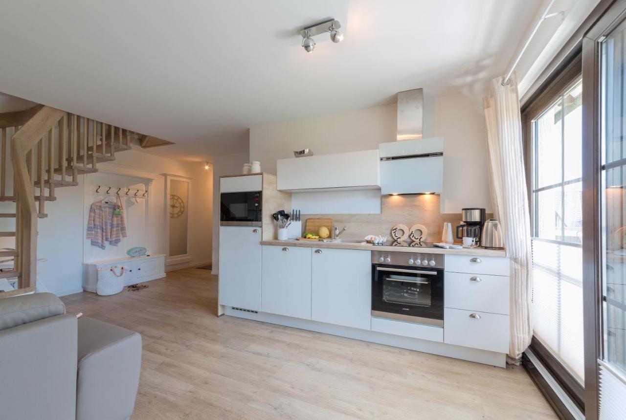 Ferienwohnungen Haus Am Strand Zingst Bagian luar foto